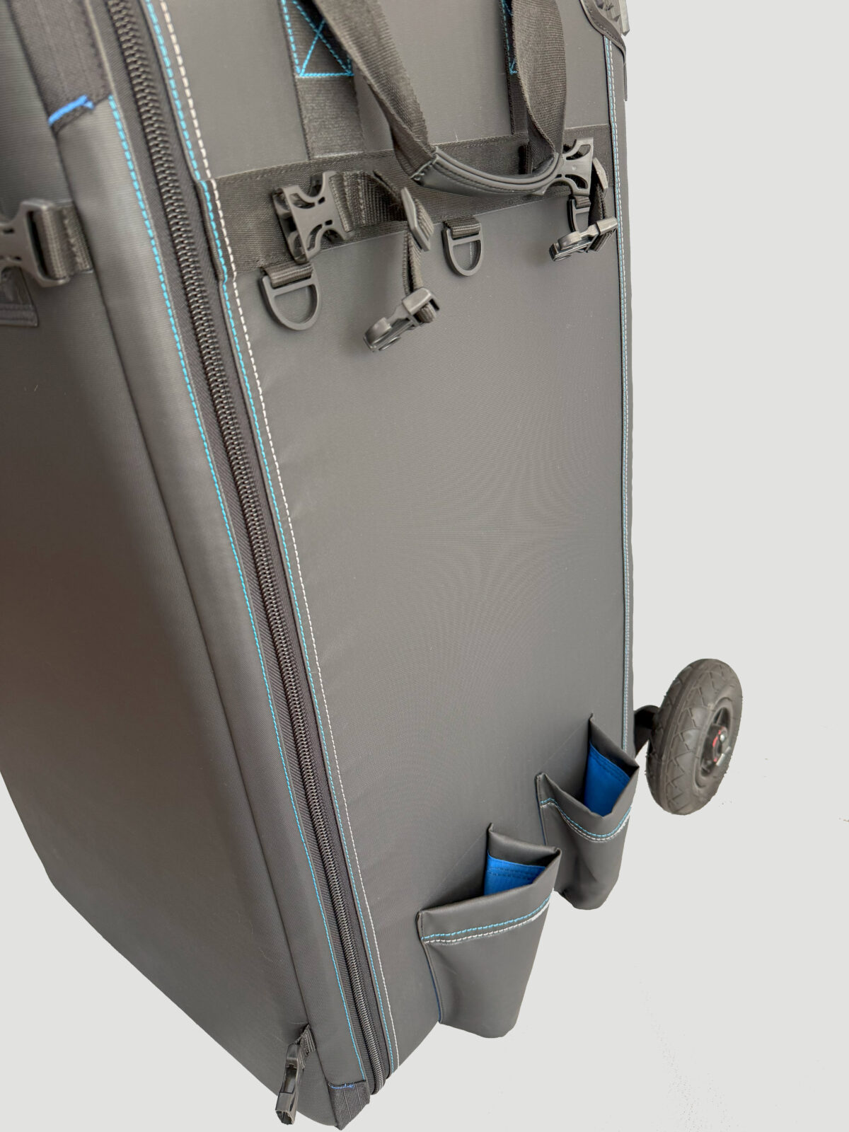 wheeled sound bag