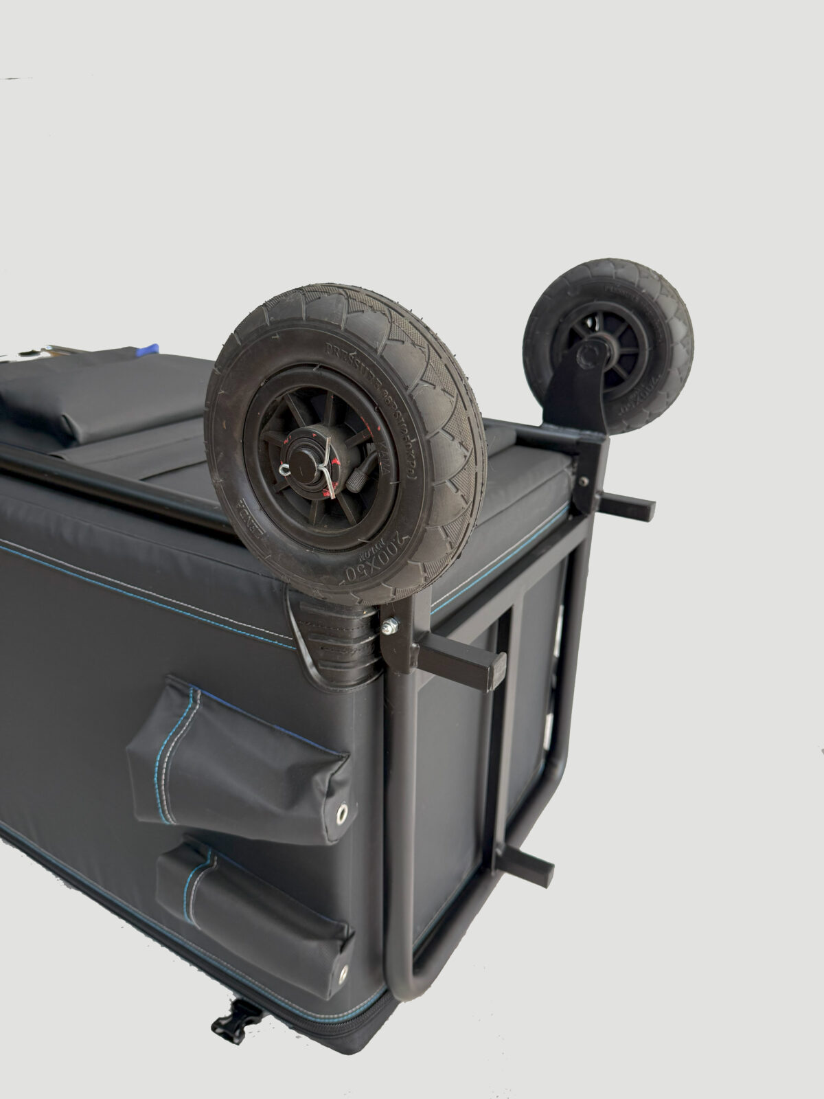wheeled sound bag